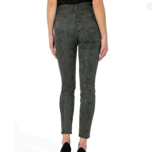 NWT Kut From The Kloth Connie High Rise Fab AB Skinny Snakeskin Size 4 - Picture 2 of 9